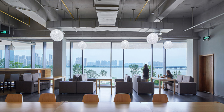 水畔“峡谷” 武汉腾讯研发中心办公设计欣赏